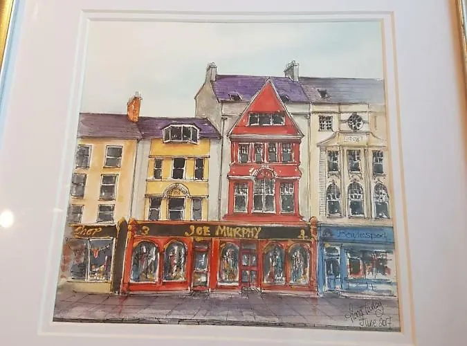 The Square Townhouse Guest house *